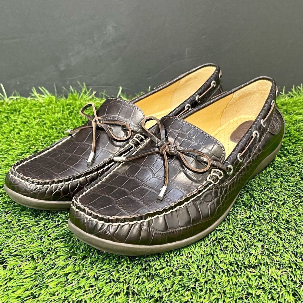 Sperry Dark Brown Leather Loafers. 8M. NEW!
